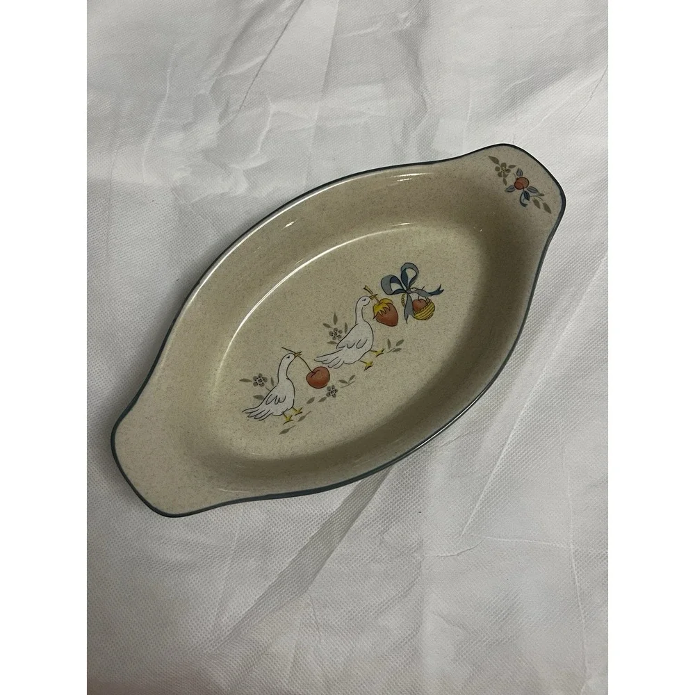 Vtg International Marmalade Goose Oval Handled Gratin Dish Vegetable Cottagecore
